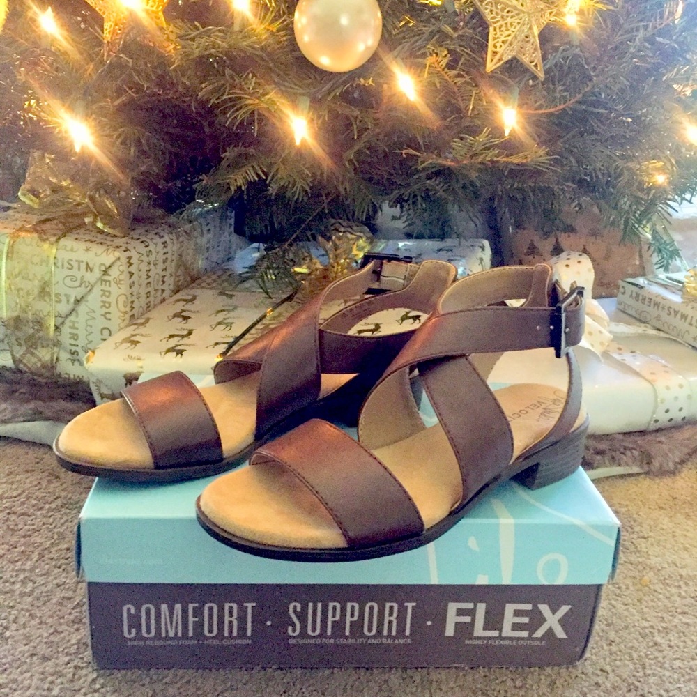 LifeStride Women’s Banning Dark Brown Sandal 6-1/2